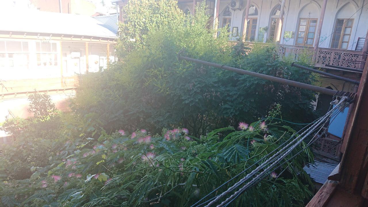 Grandma'S Hotel Tbilisi Bagian luar foto