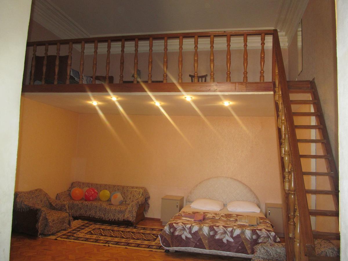 Grandma'S Hotel Tbilisi Bagian luar foto