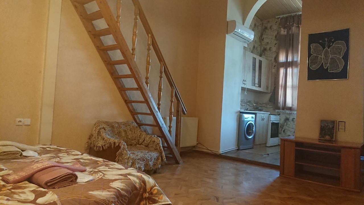 Grandma'S Hotel Tbilisi Bagian luar foto