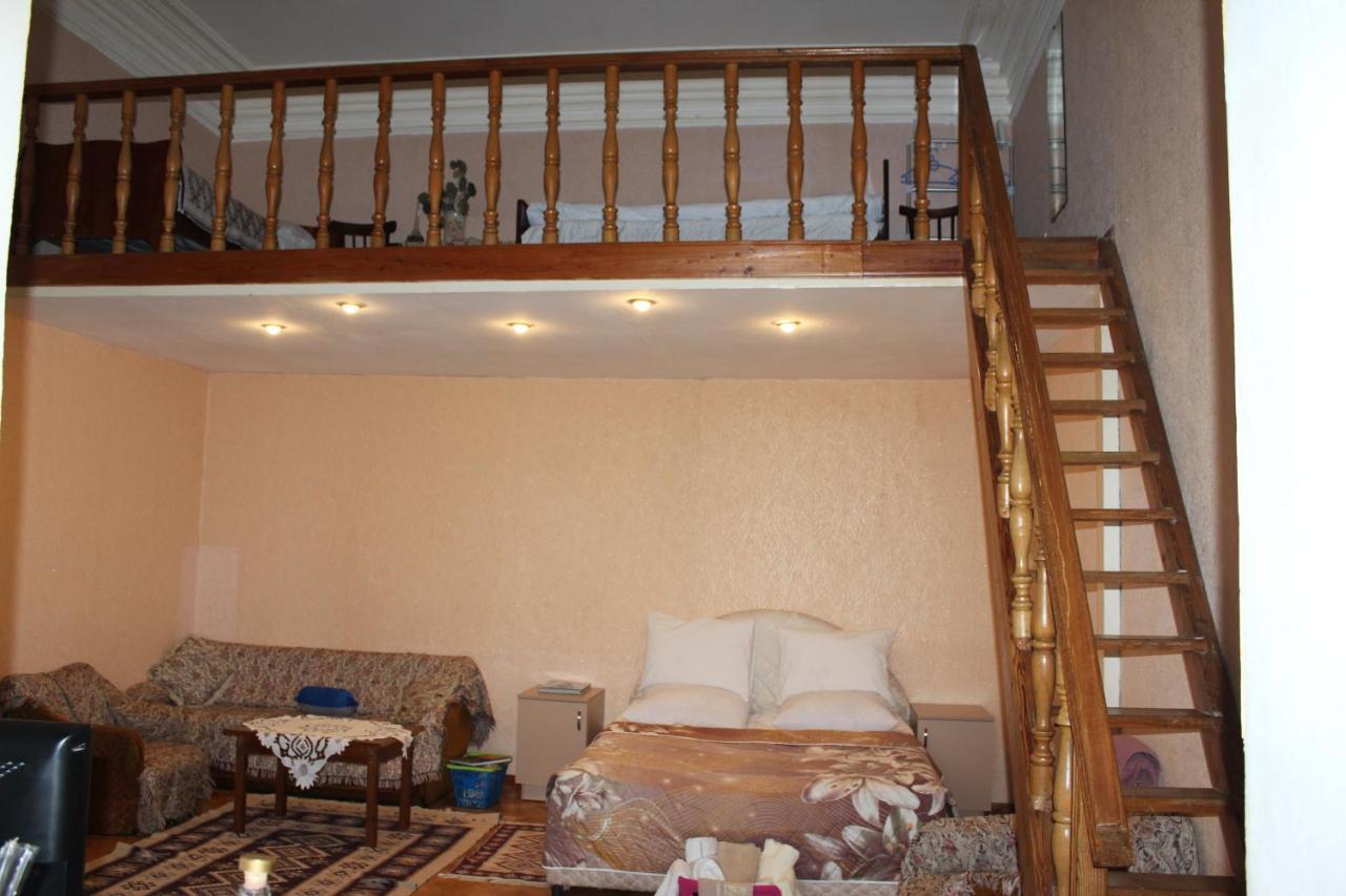 Grandma'S Hotel Tbilisi Bagian luar foto