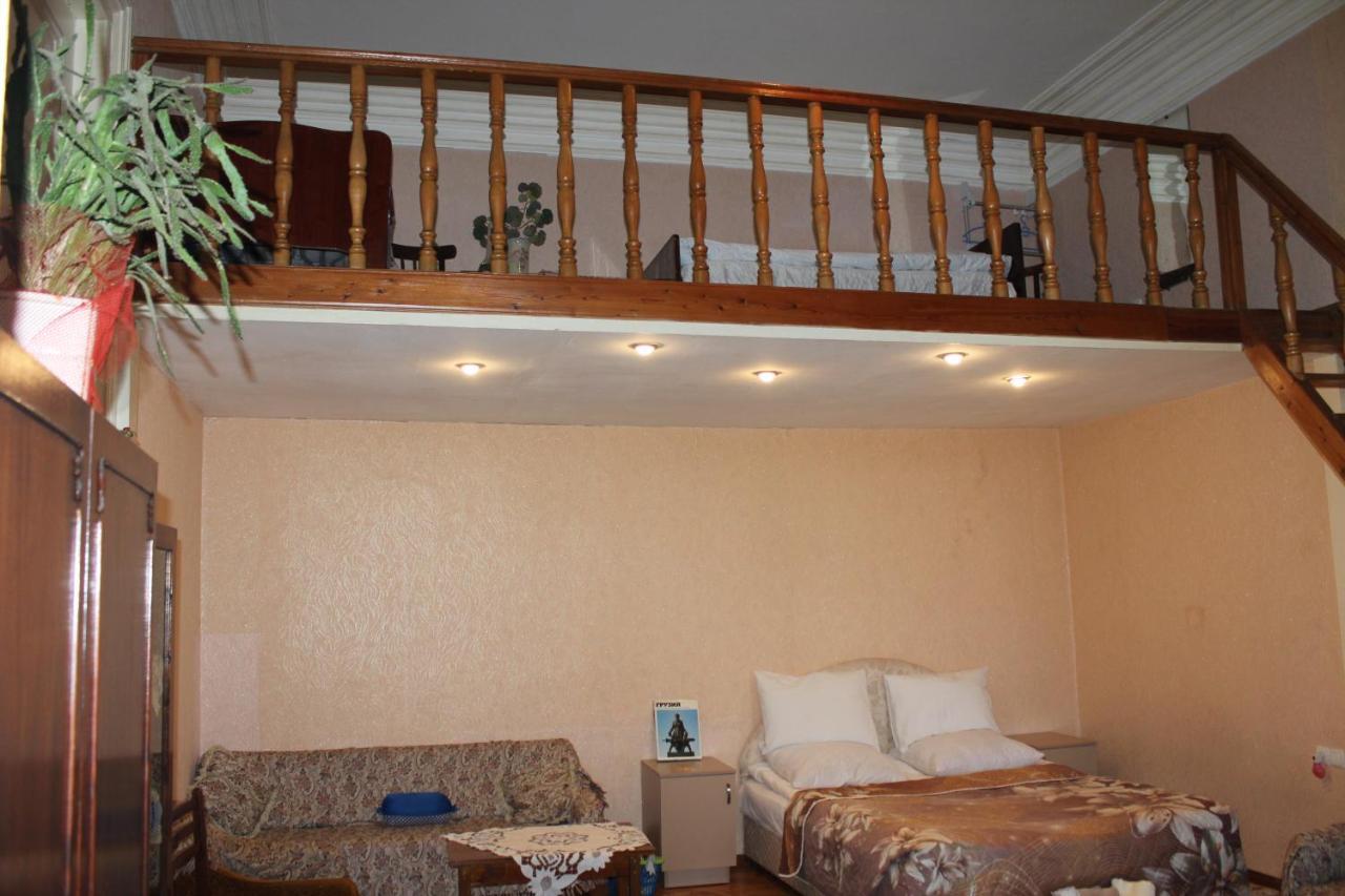 Grandma'S Hotel Tbilisi Bagian luar foto